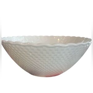 Vintage Shafford Pick of the Crop White Basketweave Bowl 10” Scalloped Rim